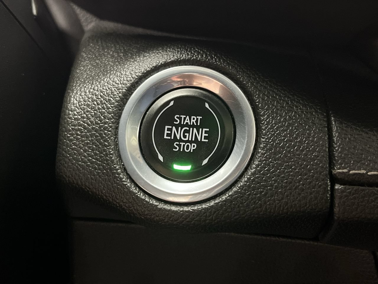 Certified 2021 Buick Envision Essence w/ Sport Touring Package AWD/4WD image 22