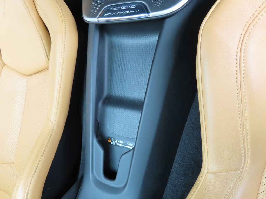 Used 2022 Chevrolet Corvette Stingray Preferred Cpe RWD image 11