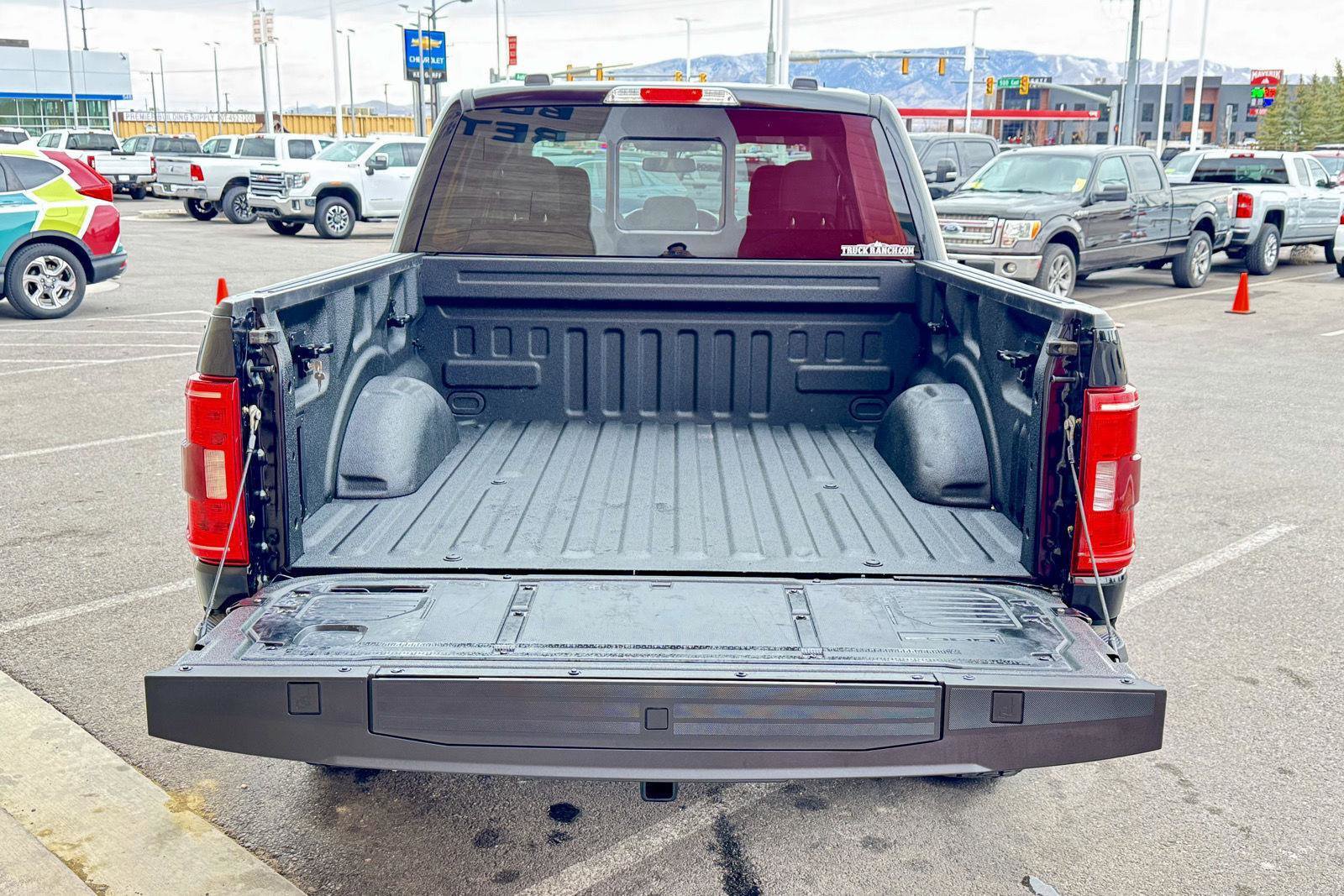 Used 2022 Ford F150 XLT w/ Equipment Group 302A High image 11