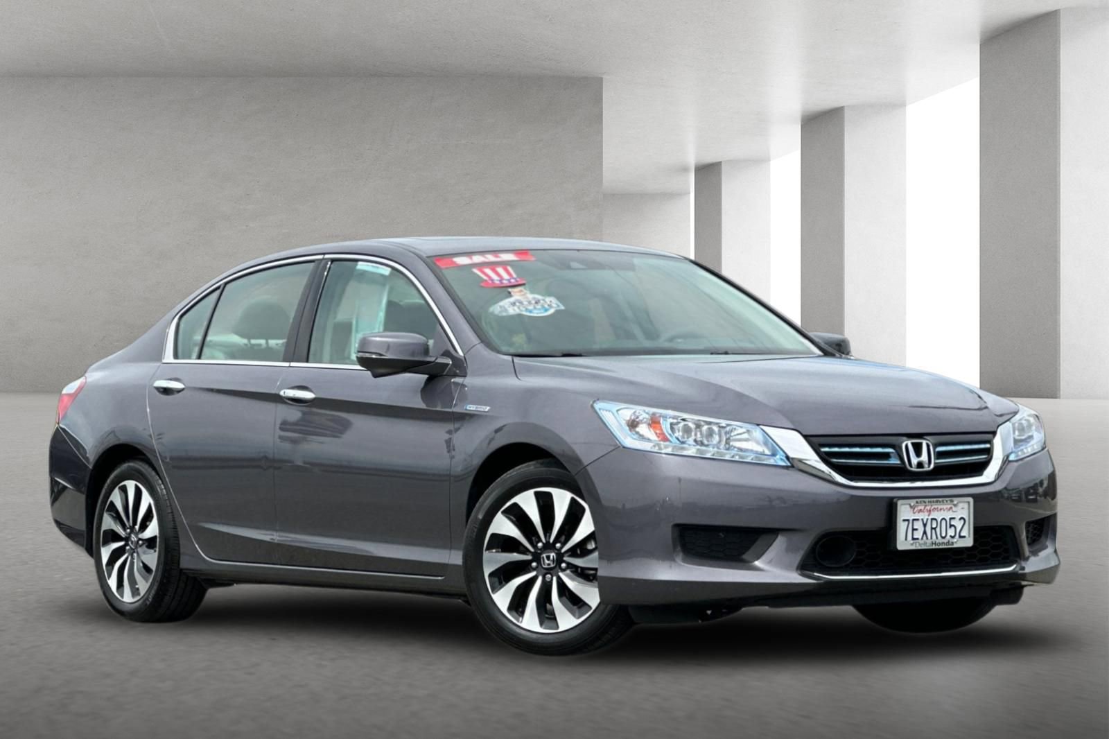 Used 2014 Honda Accord Touring image 1