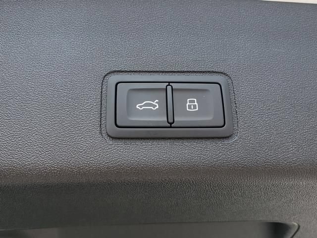 New 2026 Audi Q3 quattro 2.0T AWD/4WD image 10