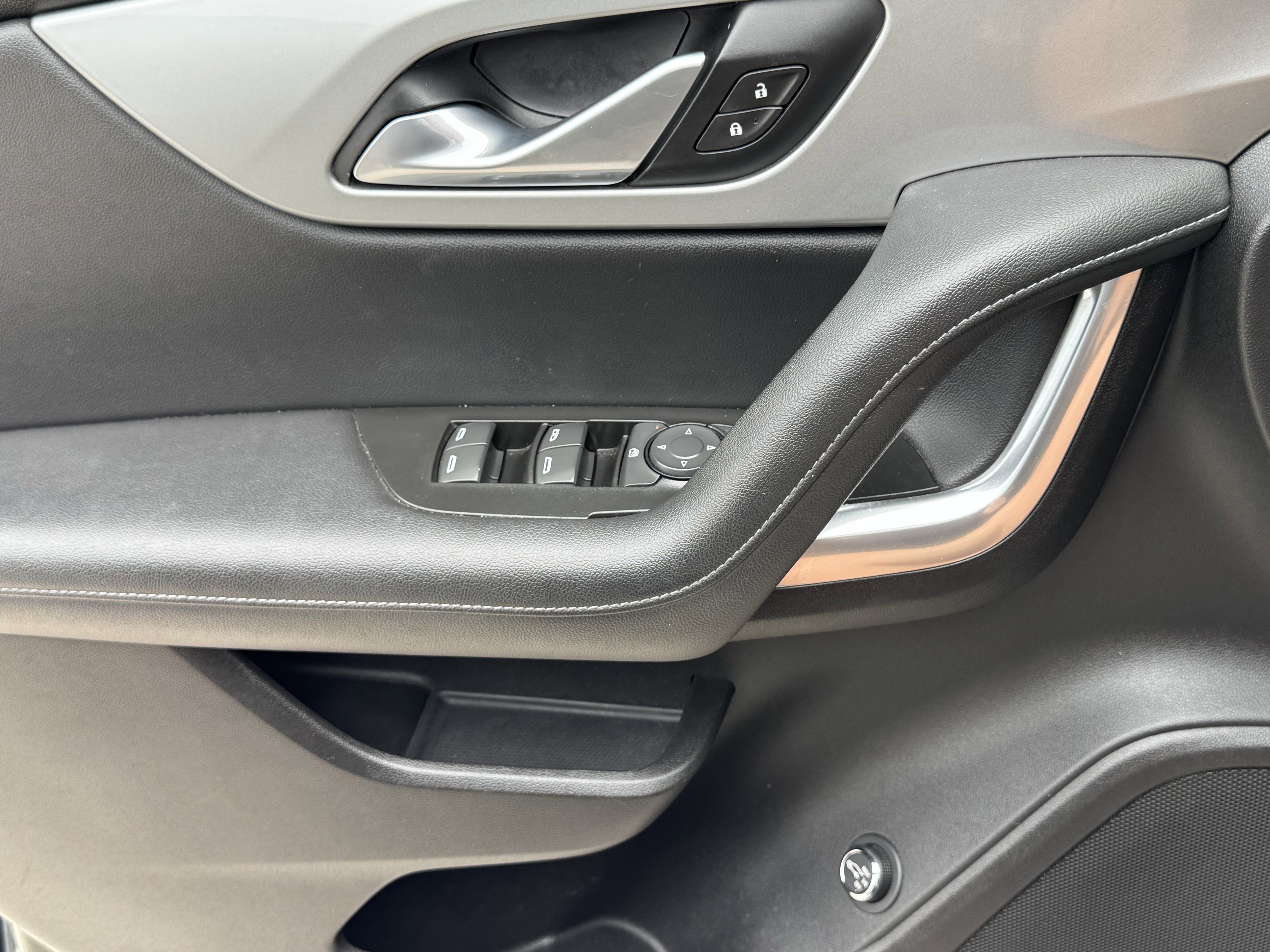 Used 2020 Chevrolet Blazer LT w/ LPO, Floor Liner Package FWD image 26