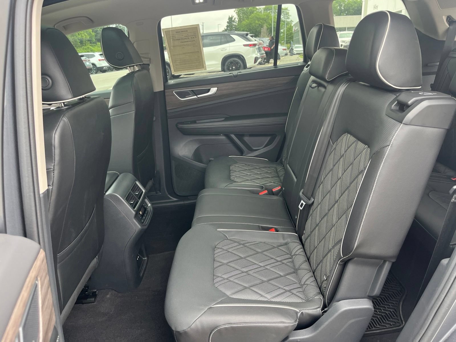 Certified 2024 Volkswagen Atlas SEL Premium R-Line AWD/4WD image 35