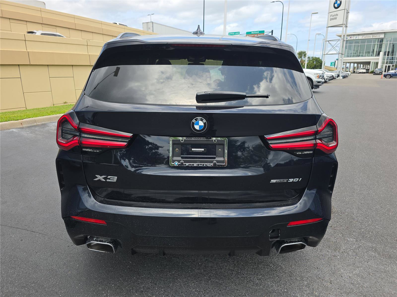 Used 2022 BMW X3 sDrive30i w/ M Sport Package image 4
