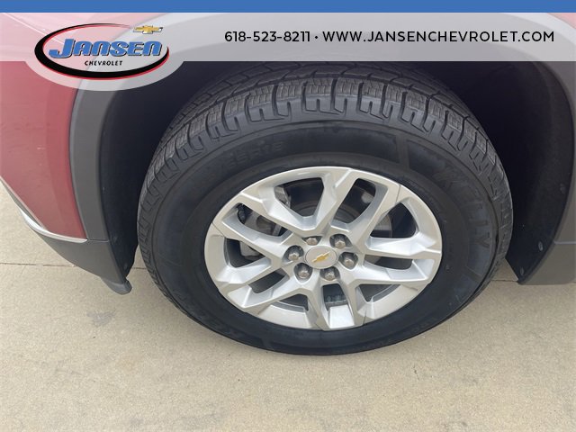 Used 2019 Chevrolet Traverse LT image 32