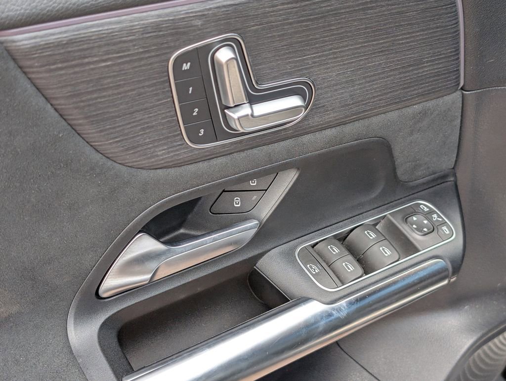 Used 2022 Mercedes-Benz GLA 250 image 23