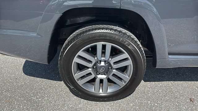 Used 2024 Toyota 4Runner TRD Sport AWD/4WD image 9