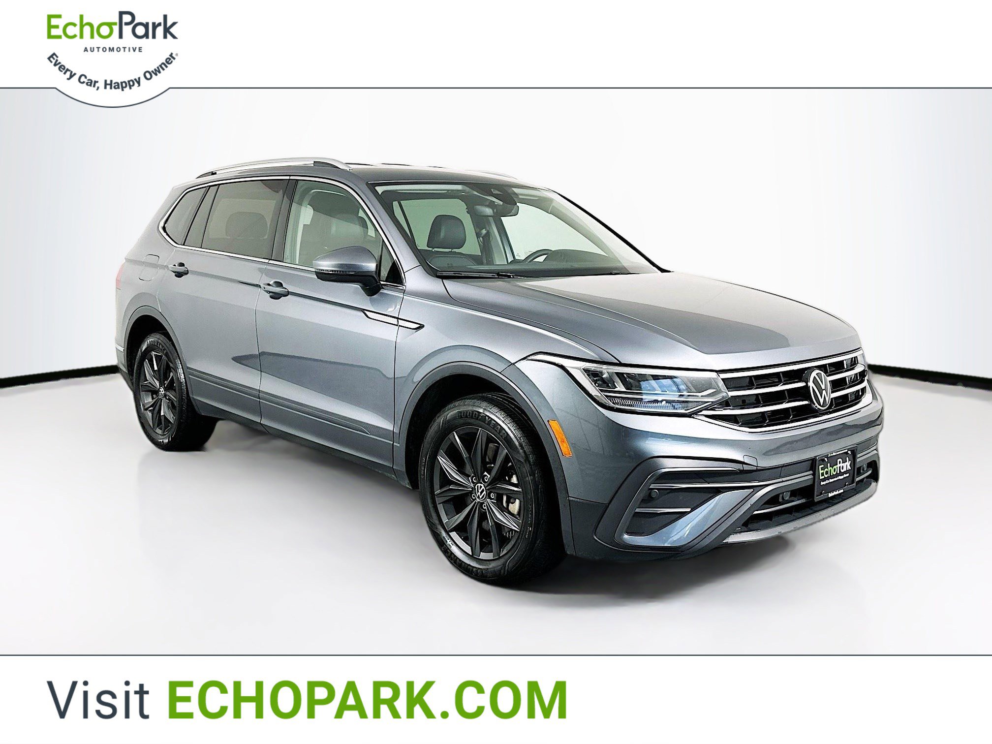 Used 2024 Volkswagen Tiguan SE