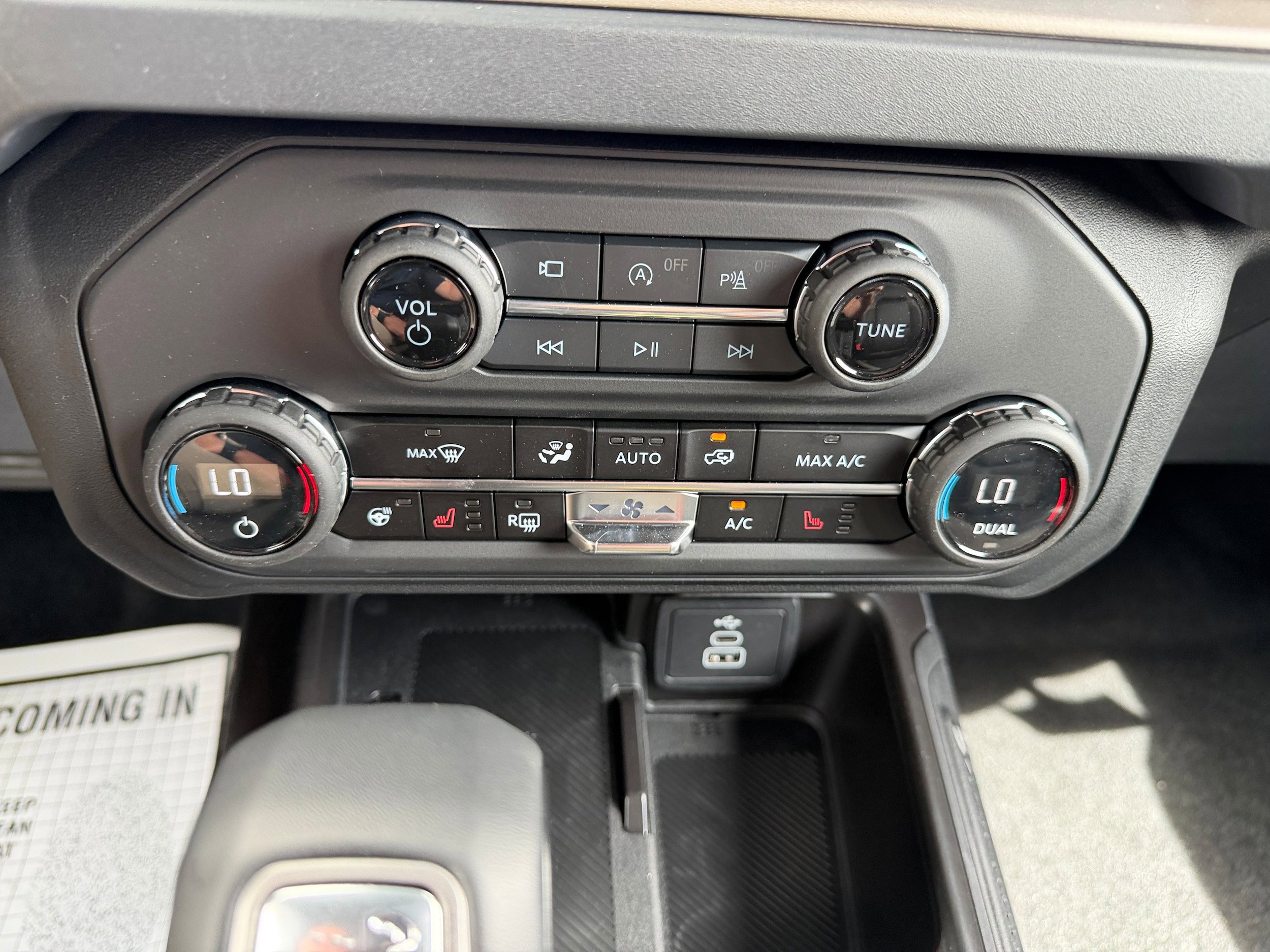 New 2026 Ford Bronco Outer Banks AWD/4WD image 19