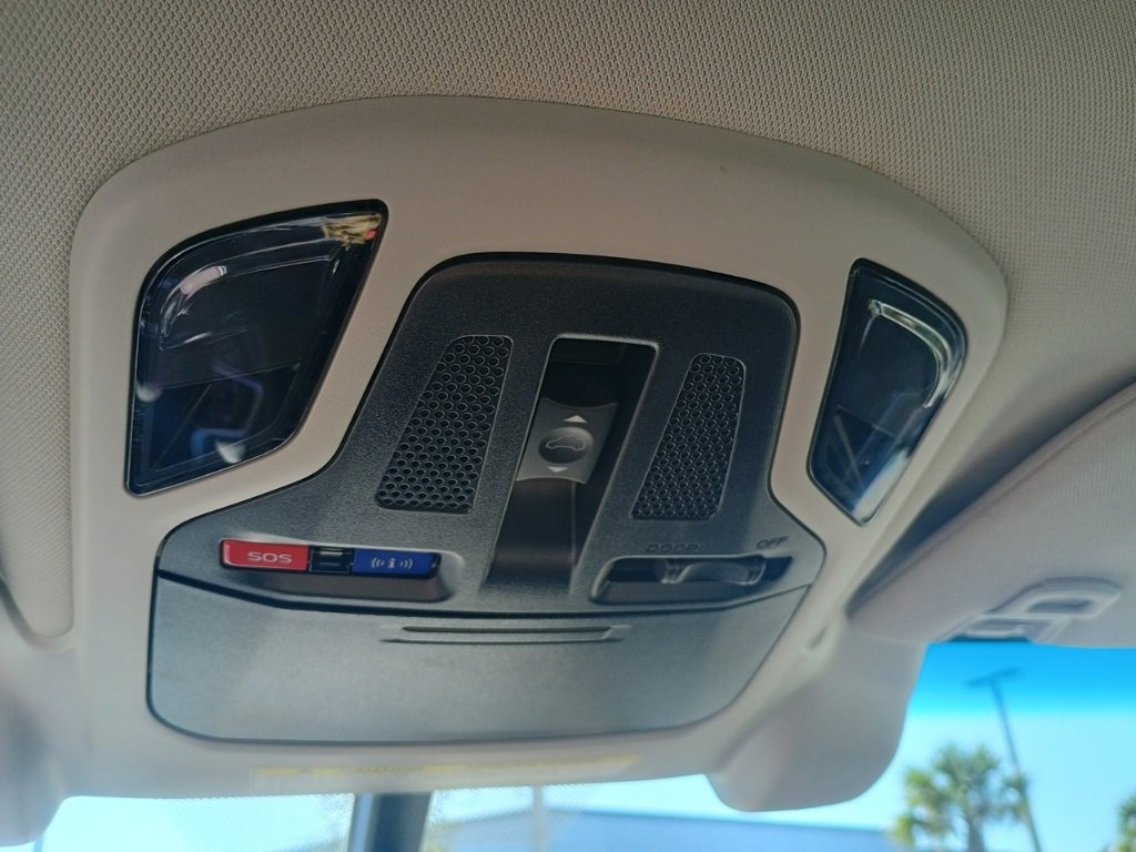 Certified 2022 Subaru Outback Onyx Edition XT w/ Popular Package #2 image 32