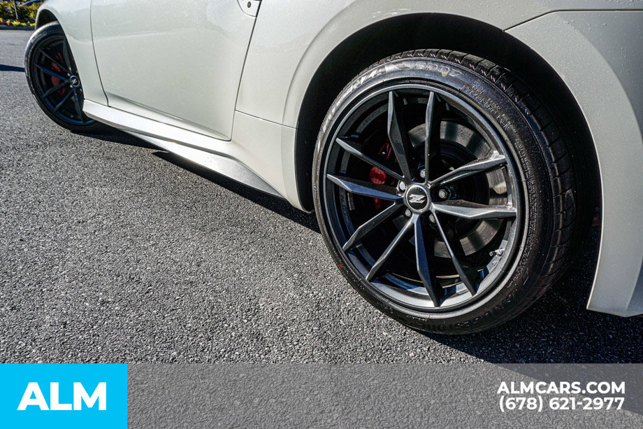 Used 2025 Nissan Z Performance w/ Floor Mat Package RWD image 16