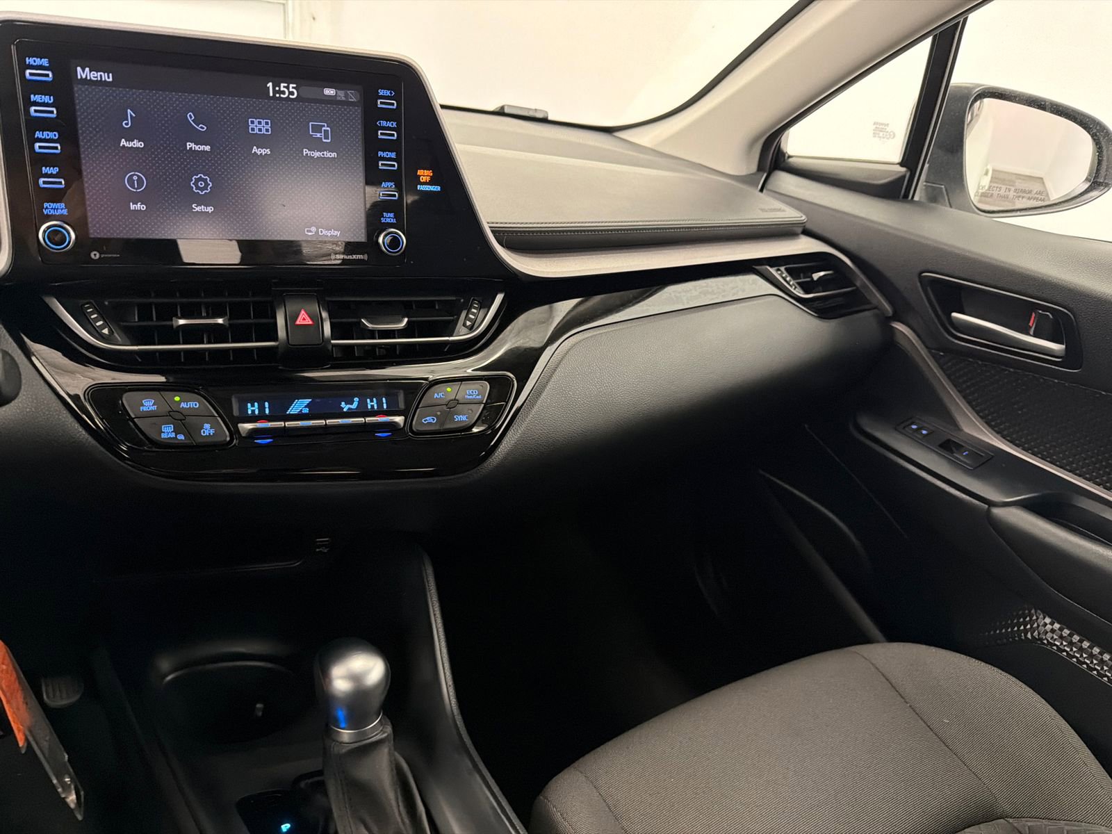 Used 2021 Toyota C-HR LE image 21