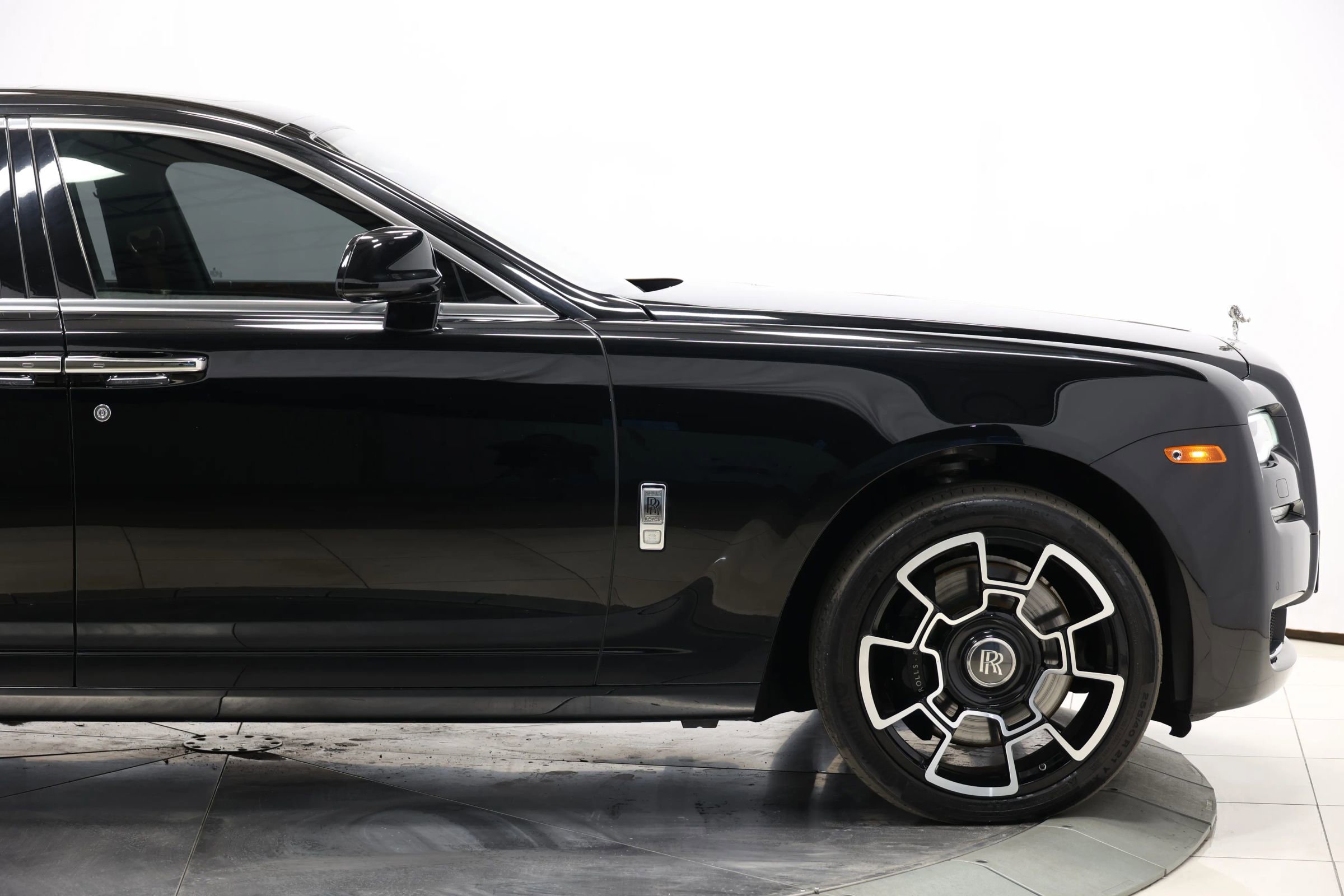 Used 2015 Rolls-Royce Ghost image 82