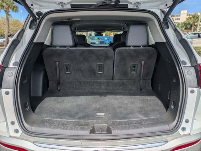 Used 2019 Buick Enclave Essence w/ LPO, Sport Appearance Package image 16