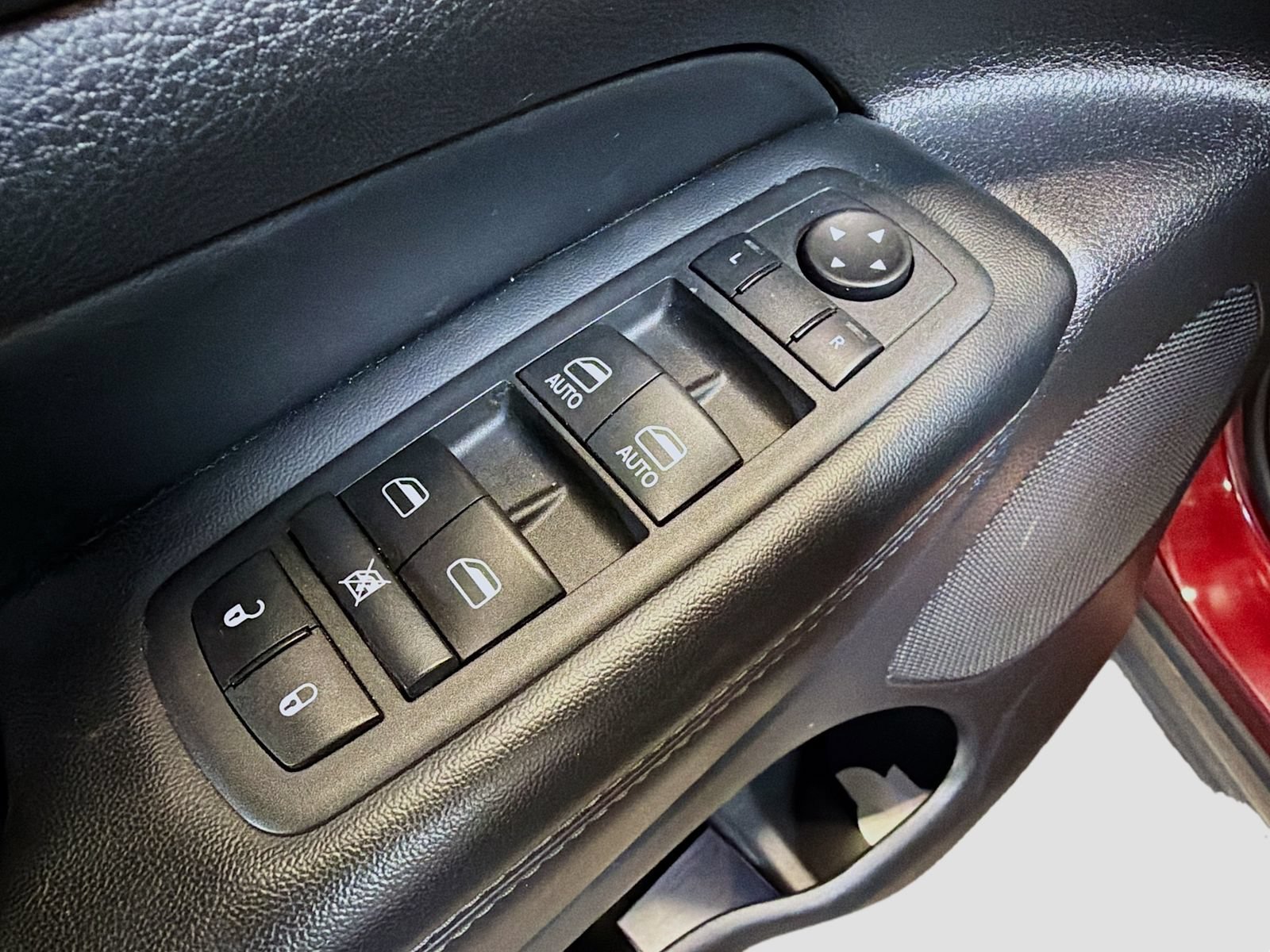 Used 2022 Jeep Grand Cherokee Laredo X AWD/4WD image 18
