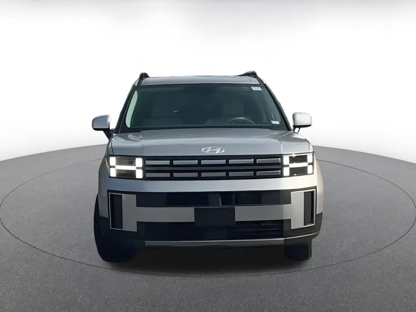 Used 2025 Hyundai Santa Fe SEL image 4