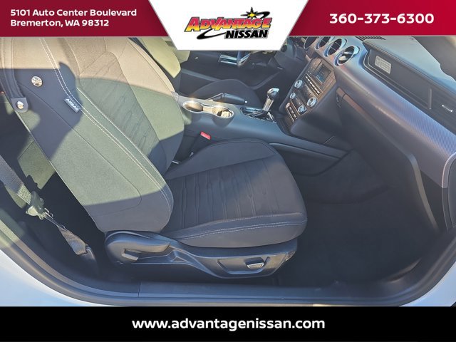 Used 2017 Ford Mustang Coupe image 18