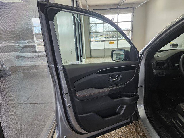 New 2026 Honda Pilot Sport image 20