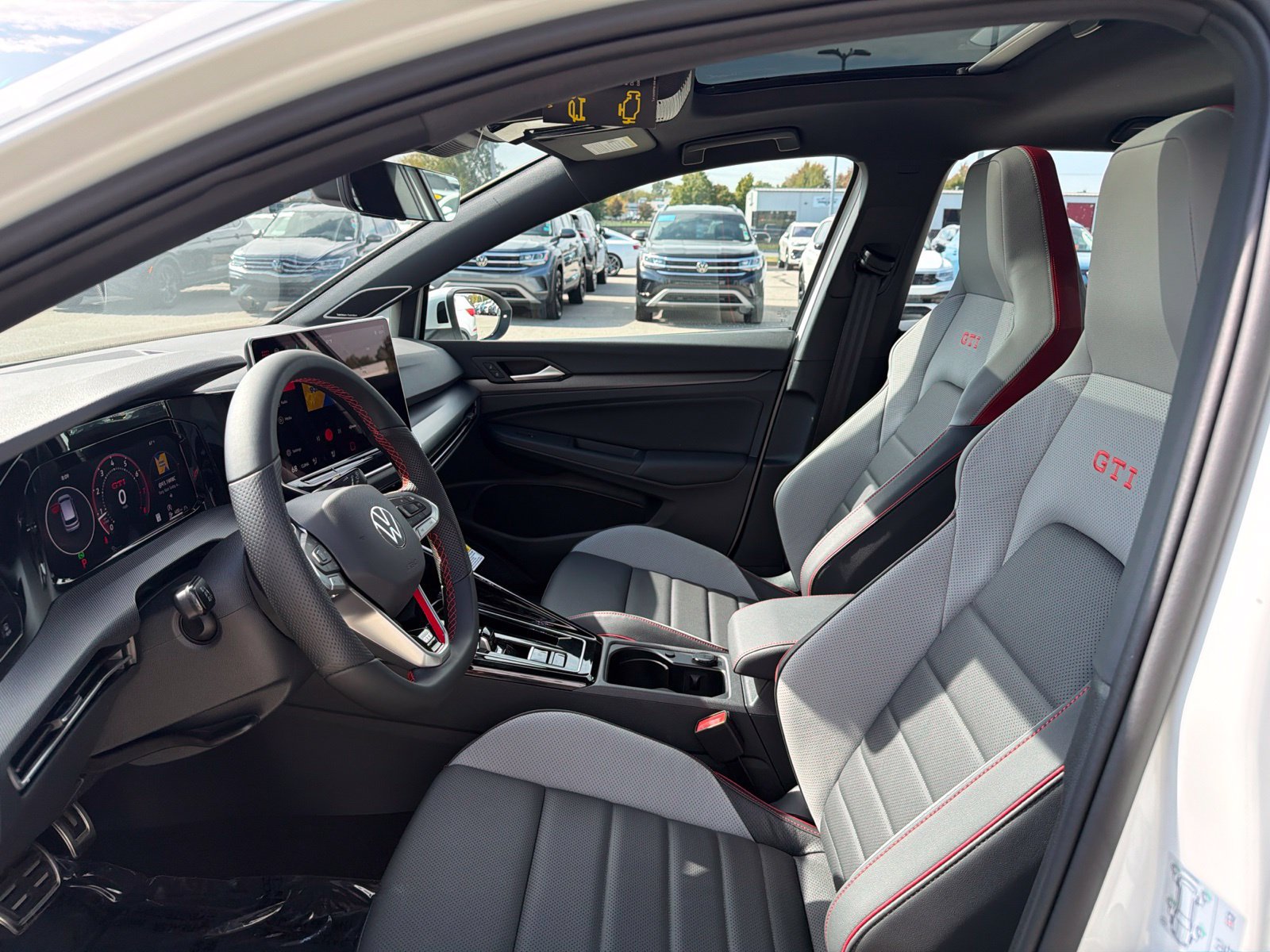New 2026 Volkswagen GTI SE FWD image 19