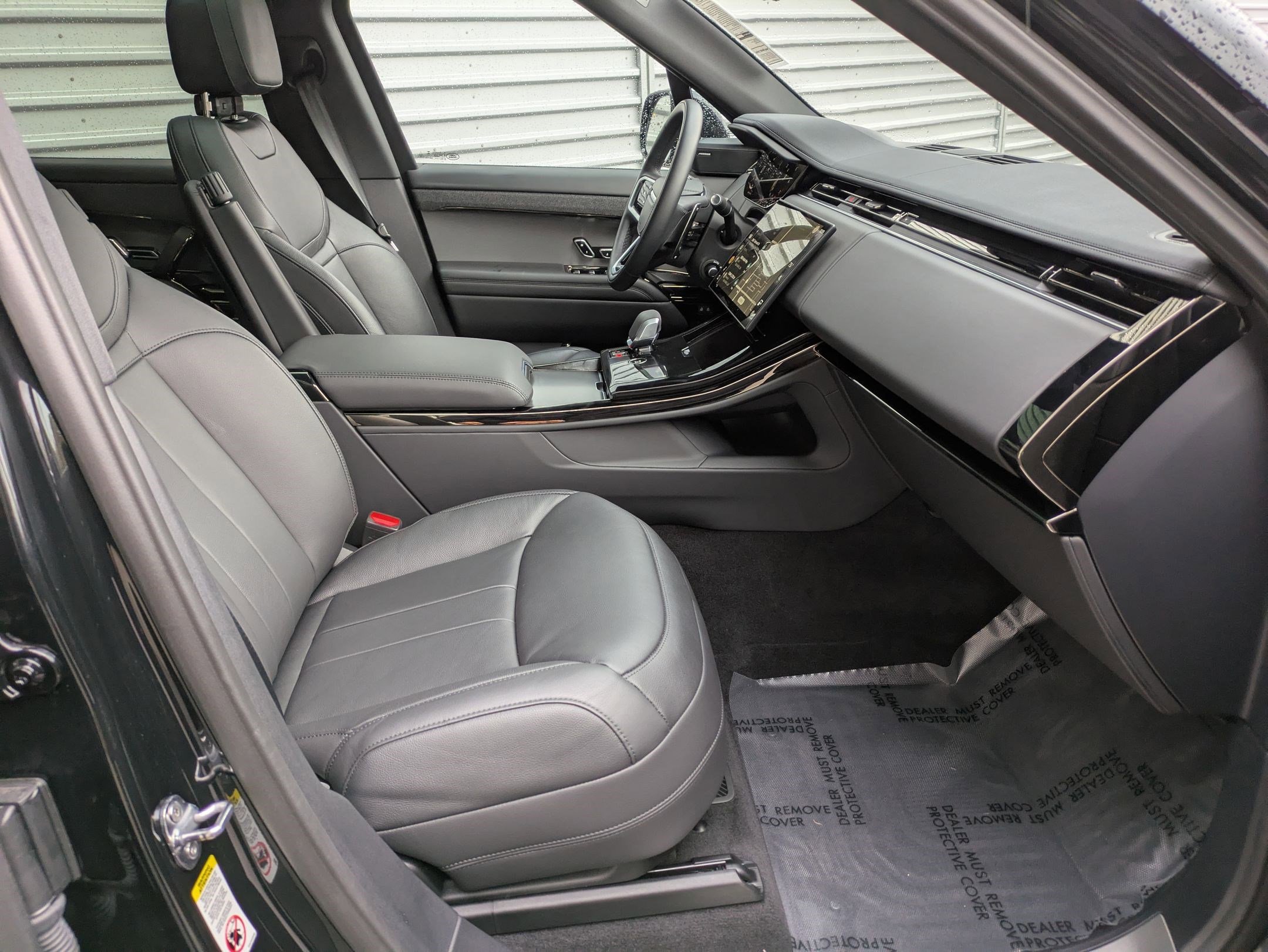 Used 2025 Land Rover Range Rover Sport image 34