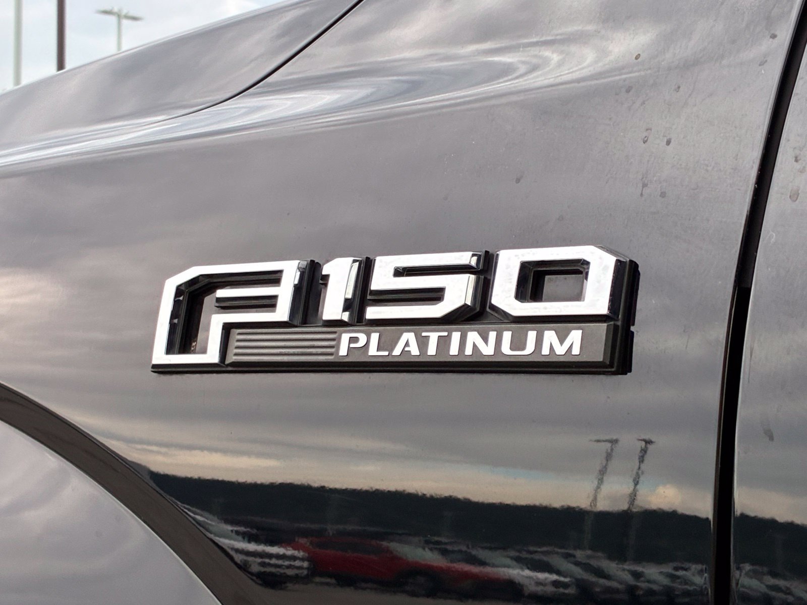 Used 2018 Ford F150 Platinum w/ Equipment Group 701A Luxury AWD/4WD image 11