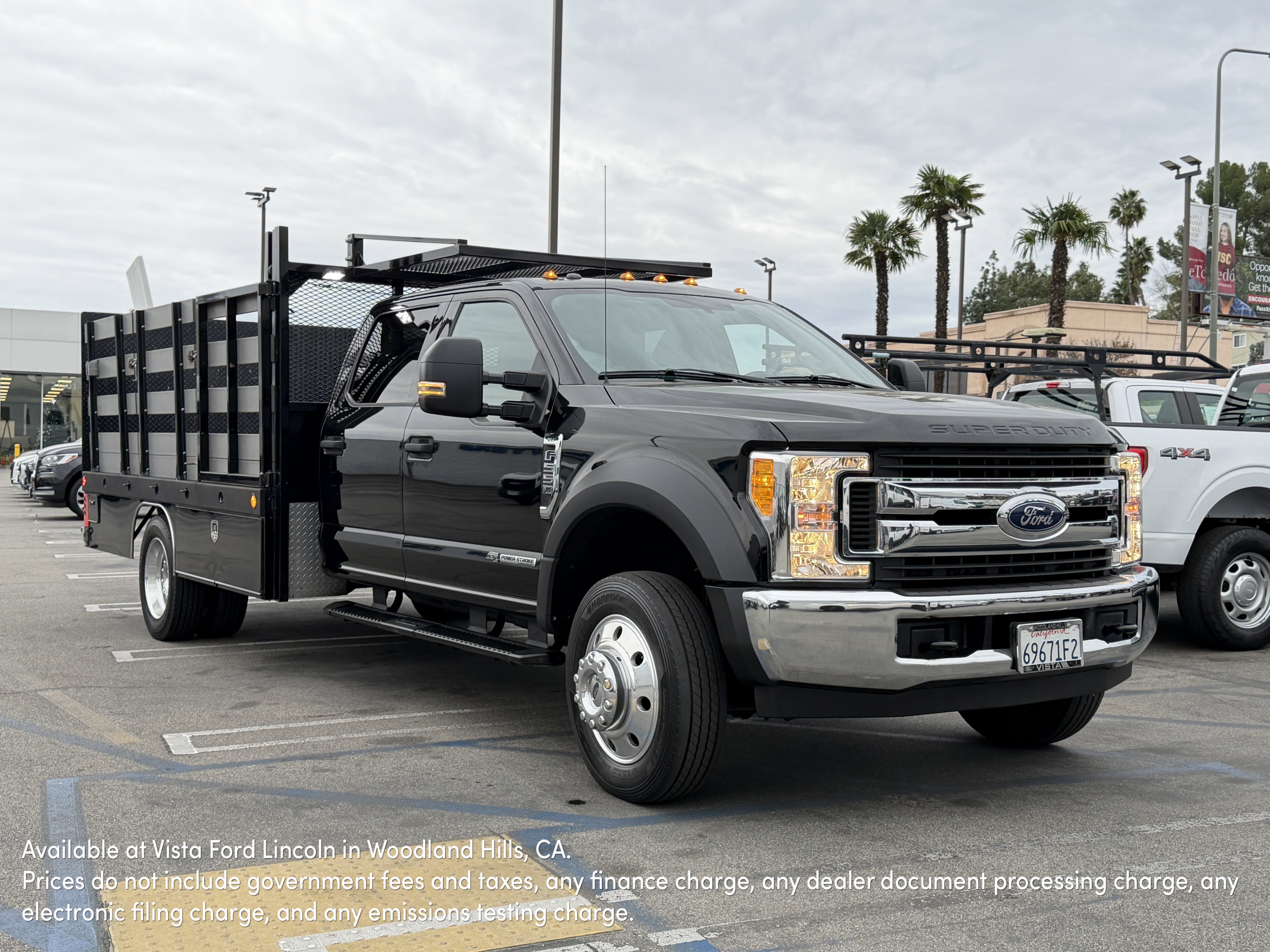 Used 2017 Ford F550 2WD Crew Cab Super Duty image 1