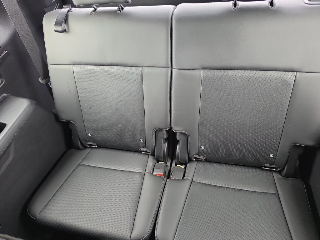 Used 2025 Hyundai Santa Fe SEL FWD image 18