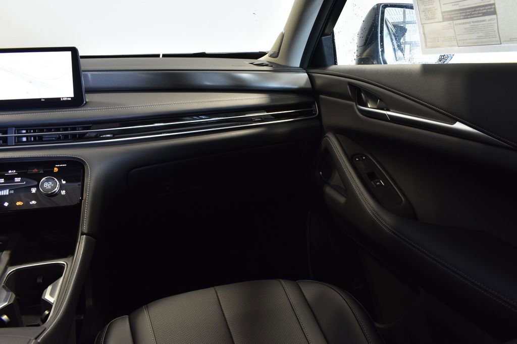 New 2026 INFINITI QX60 Luxe w/ Cargo Package image 14