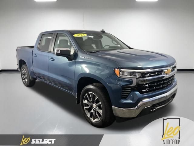 Used 2024 Chevrolet Silverado 1500 LT AWD/4WD image 9
