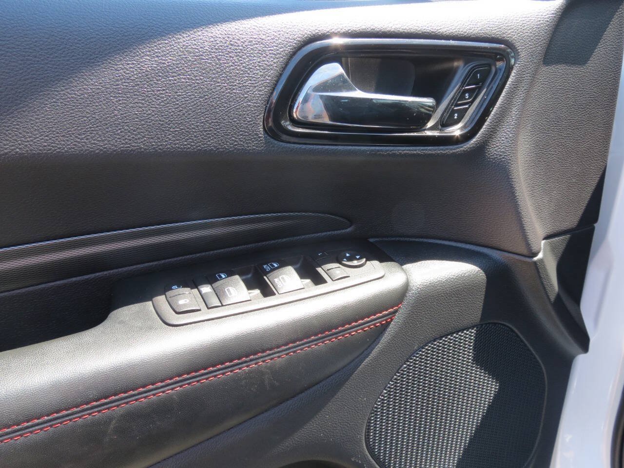 Used 2025 Dodge Durango GT AWD/4WD image 6