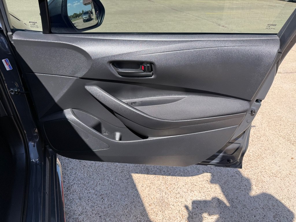 Used 2026 Toyota Corolla LE FWD image 21