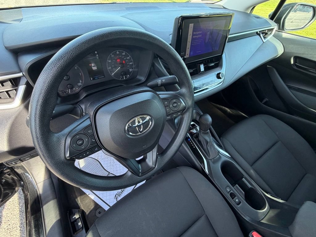 Used 2023 Toyota Corolla LE FWD image 13