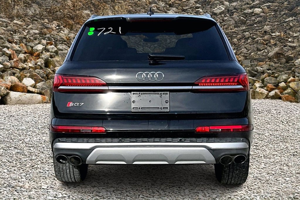 Used 2022 Audi SQ7 Premium Plus w/ SQ7 Executive Package image 4