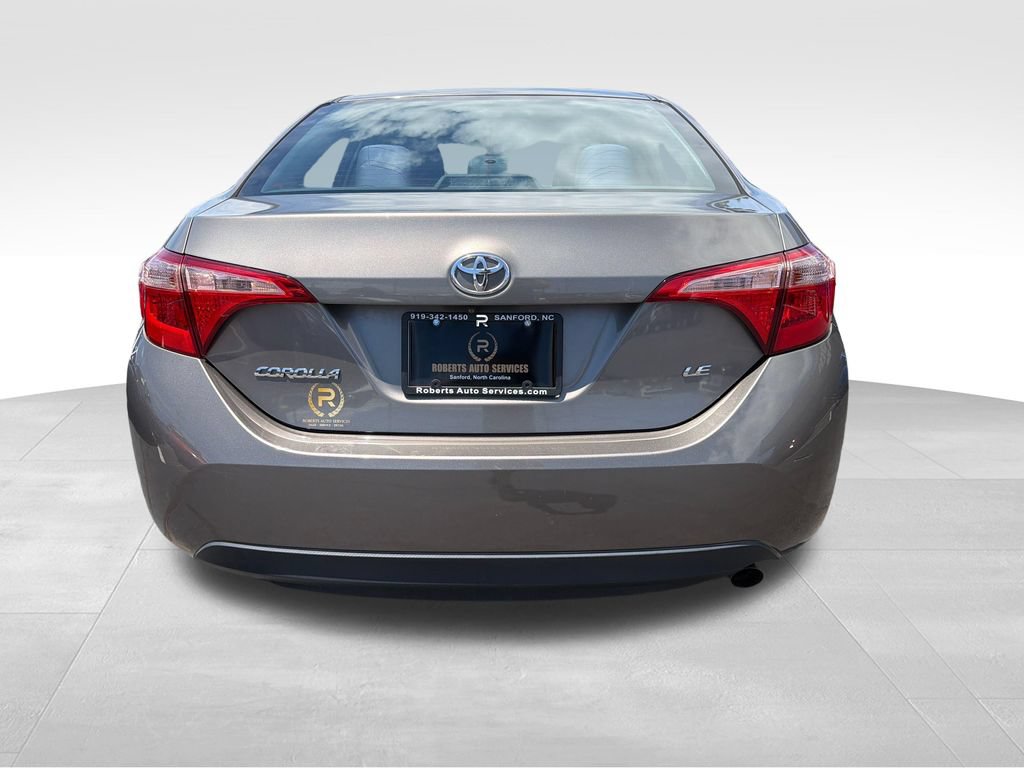 Used 2018 Toyota Corolla LE FWD image 4