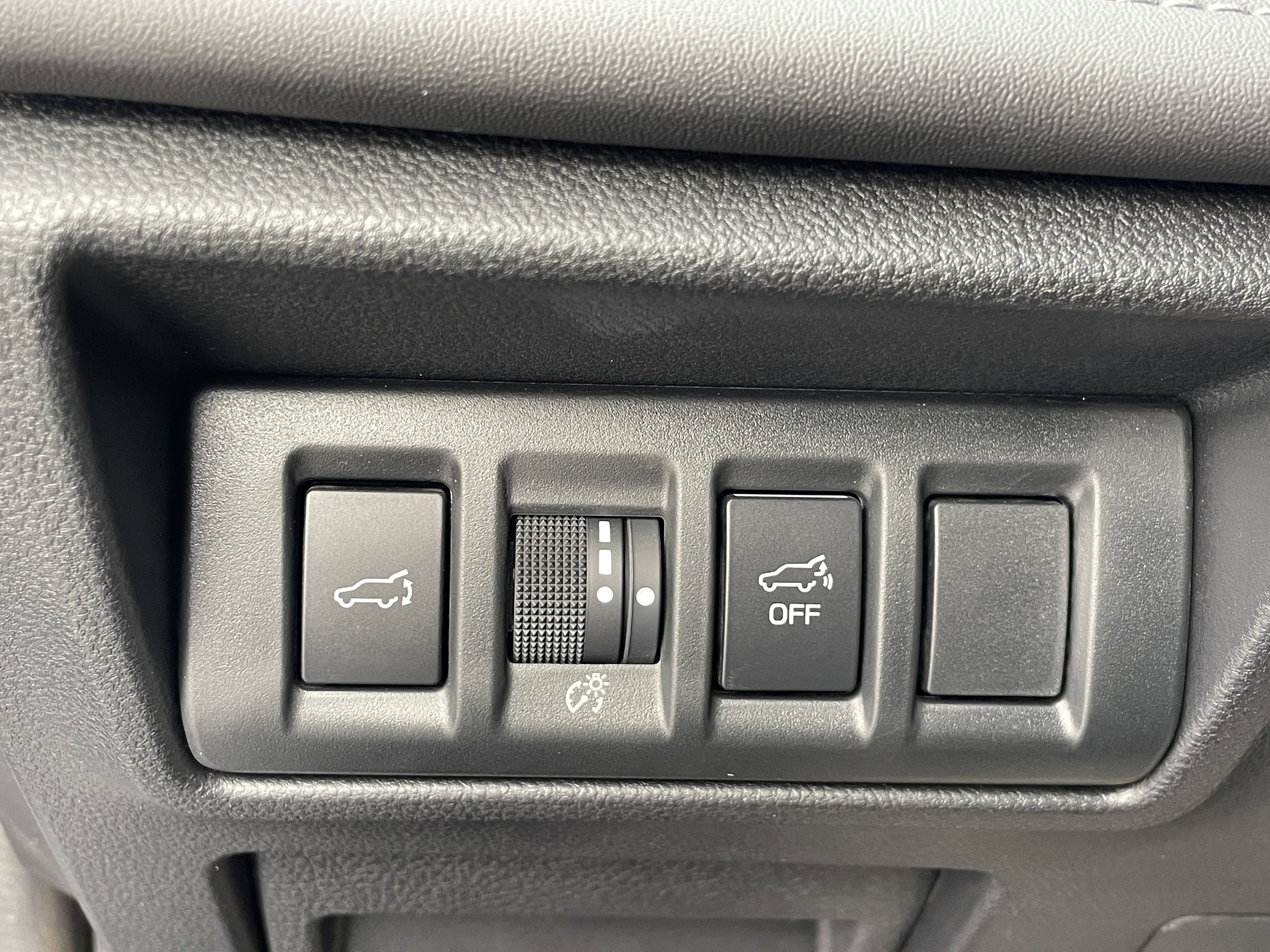 Certified 2025 Subaru Outback Touring w/ Tech Package 3 image 28