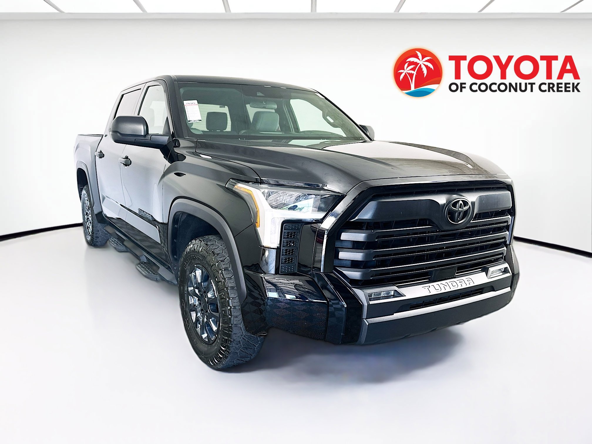 Used 2025 Toyota Tundra SR5 AWD/4WD image 1