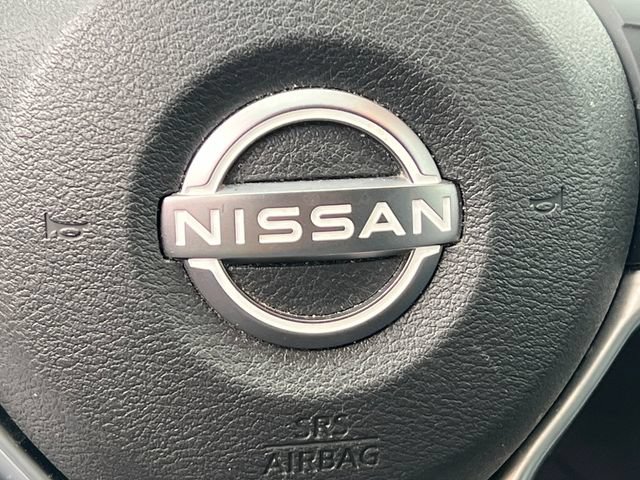 Used 2024 Nissan Kicks SR w/ SR Premium Package FWD image 12