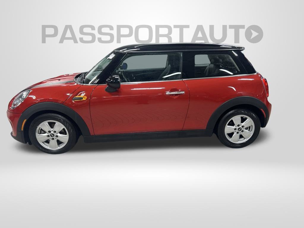 Used 2017 MINI Cooper 2-Door Hardtop FWD image 2