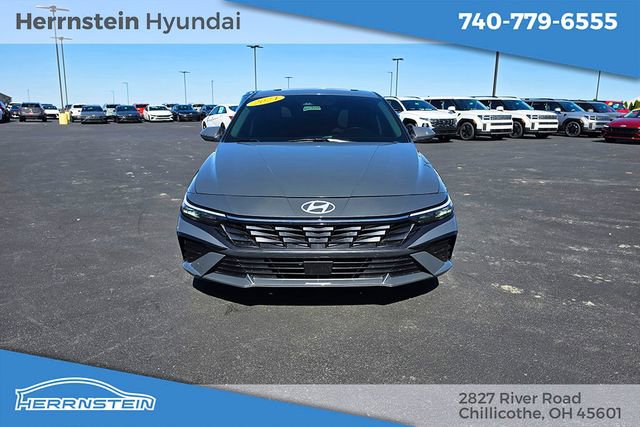 Used 2024 Hyundai Elantra SEL w/ Convenience Package image 2