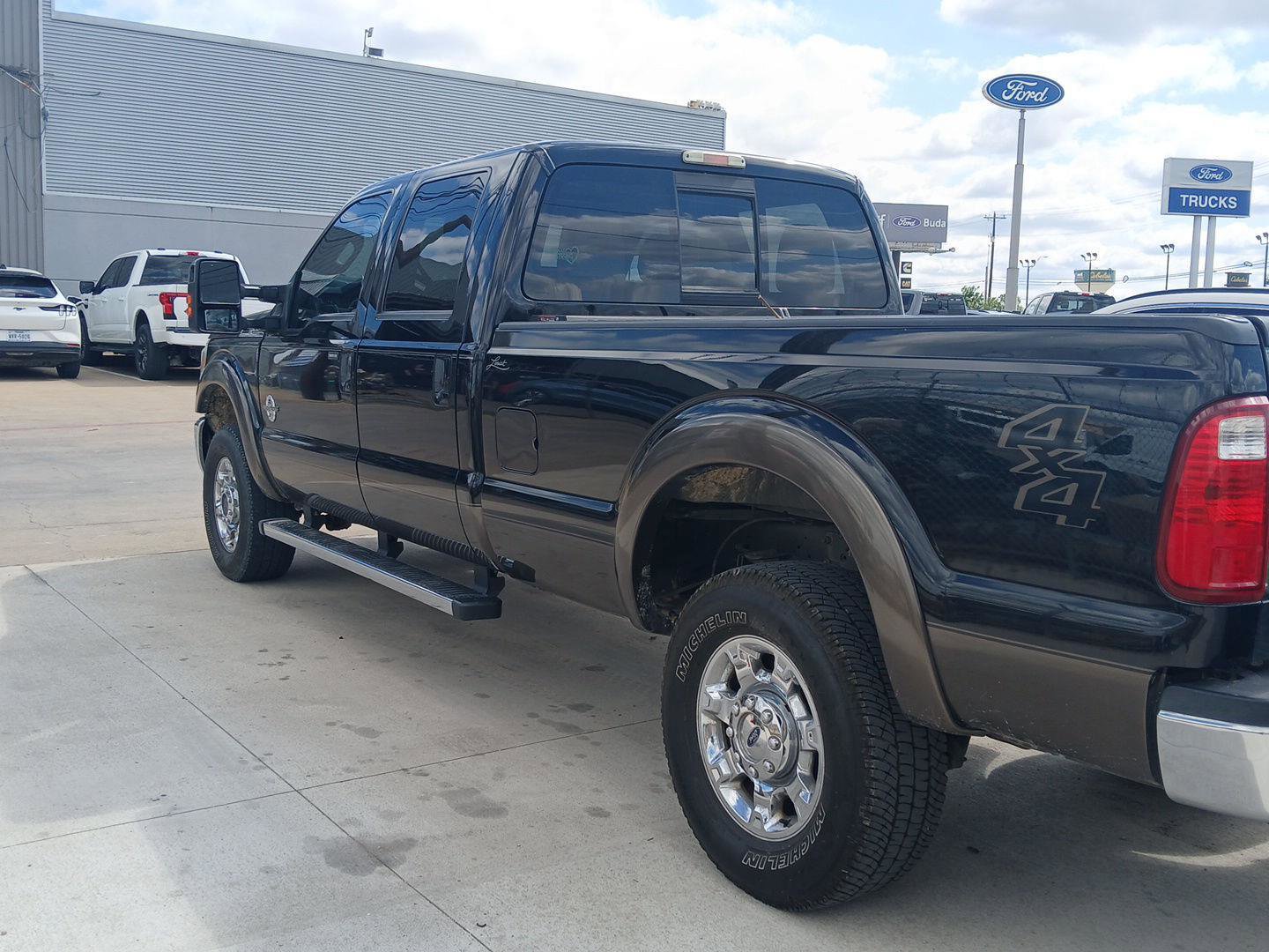 Used 2016 Ford F350 Lariat w/ Chrome Package AWD/4WD image 7