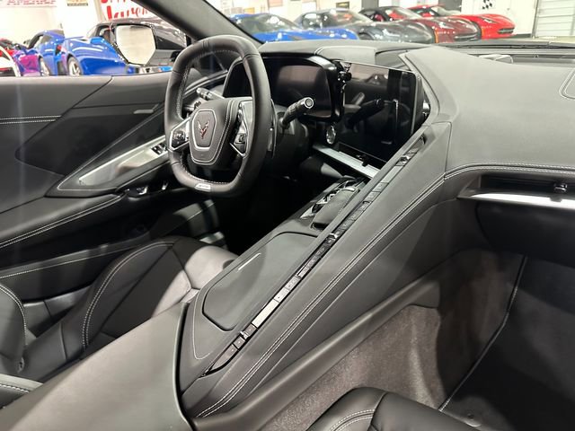 Used 2025 Chevrolet Corvette Z06 image 31