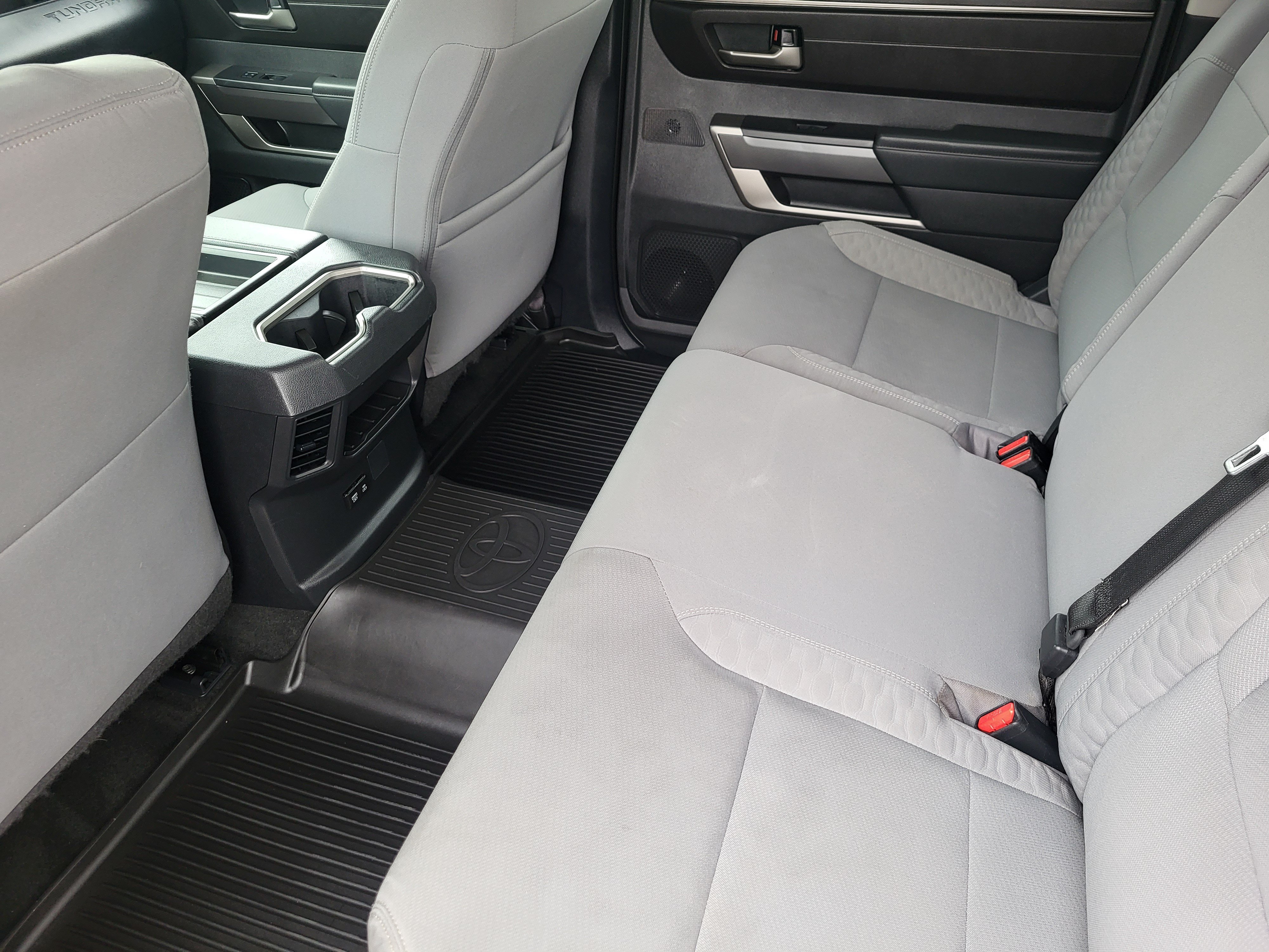 Used 2024 Toyota Tundra SR5 AWD/4WD image 28