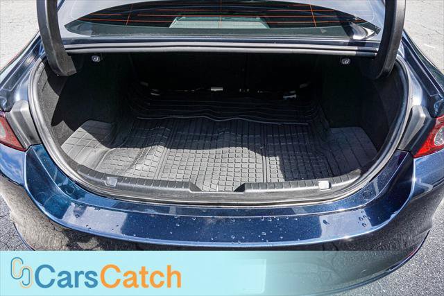 Used 2019 MAZDA MAZDA3 Sedan FWD image 37