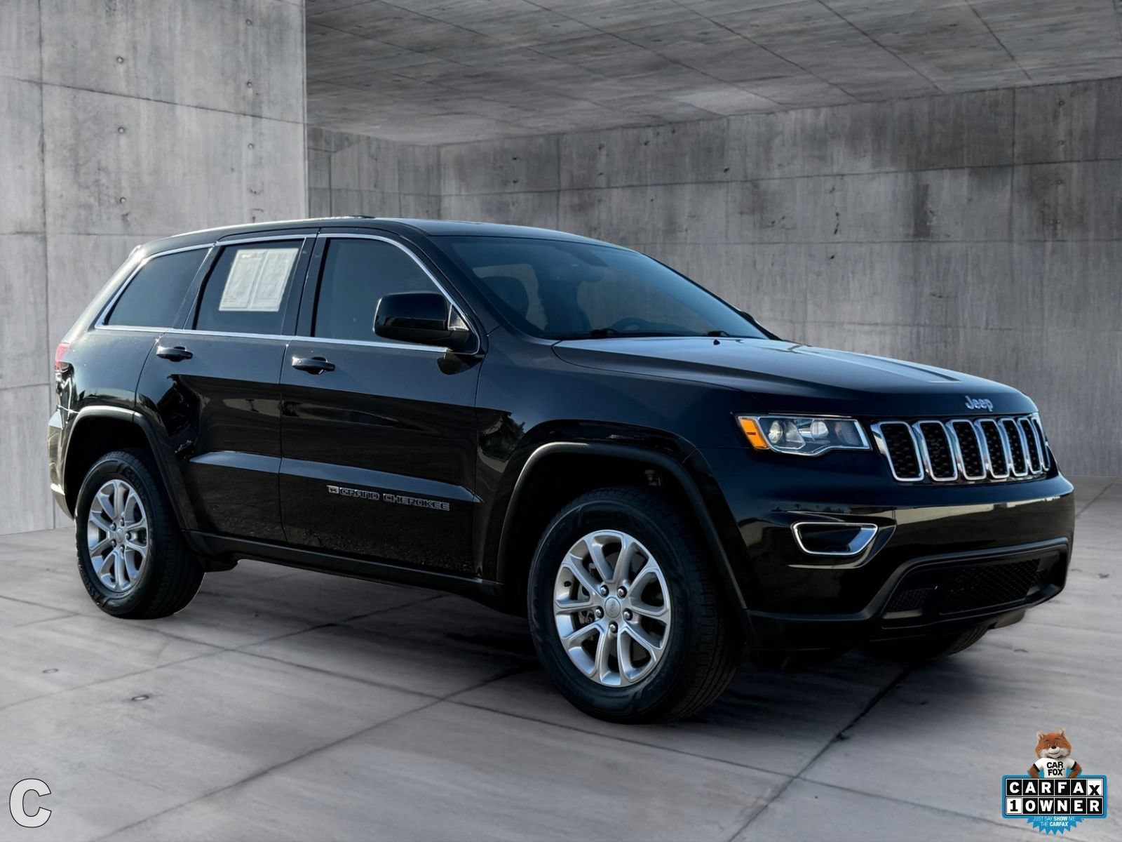 Used 2022 Jeep Grand Cherokee Laredo X AWD/4WD image 9