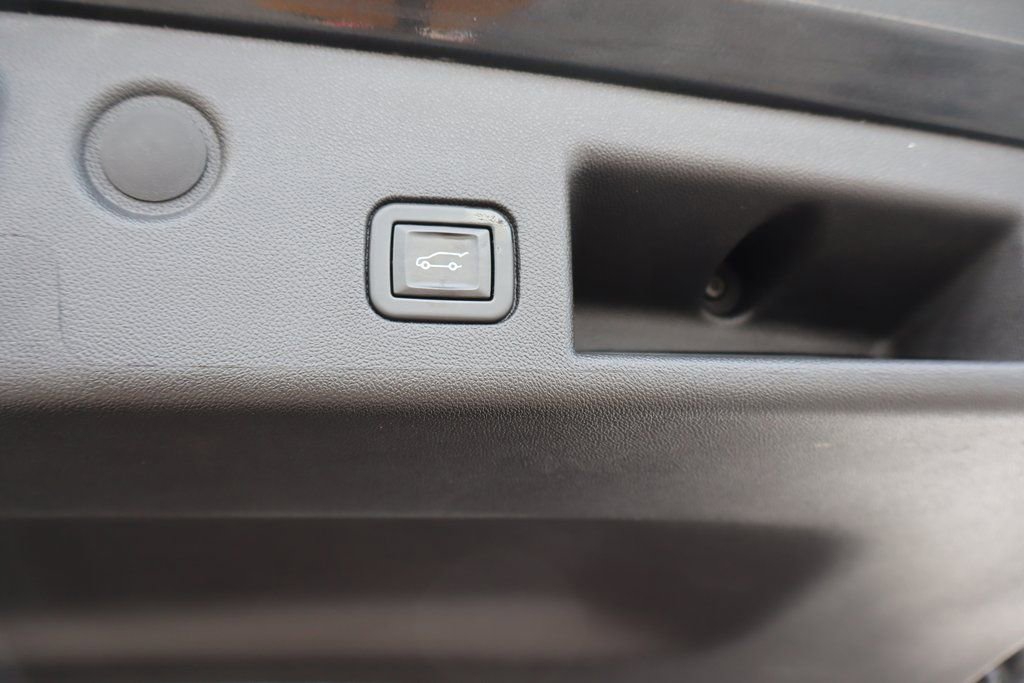 Used 2022 Chevrolet Equinox LT image 23