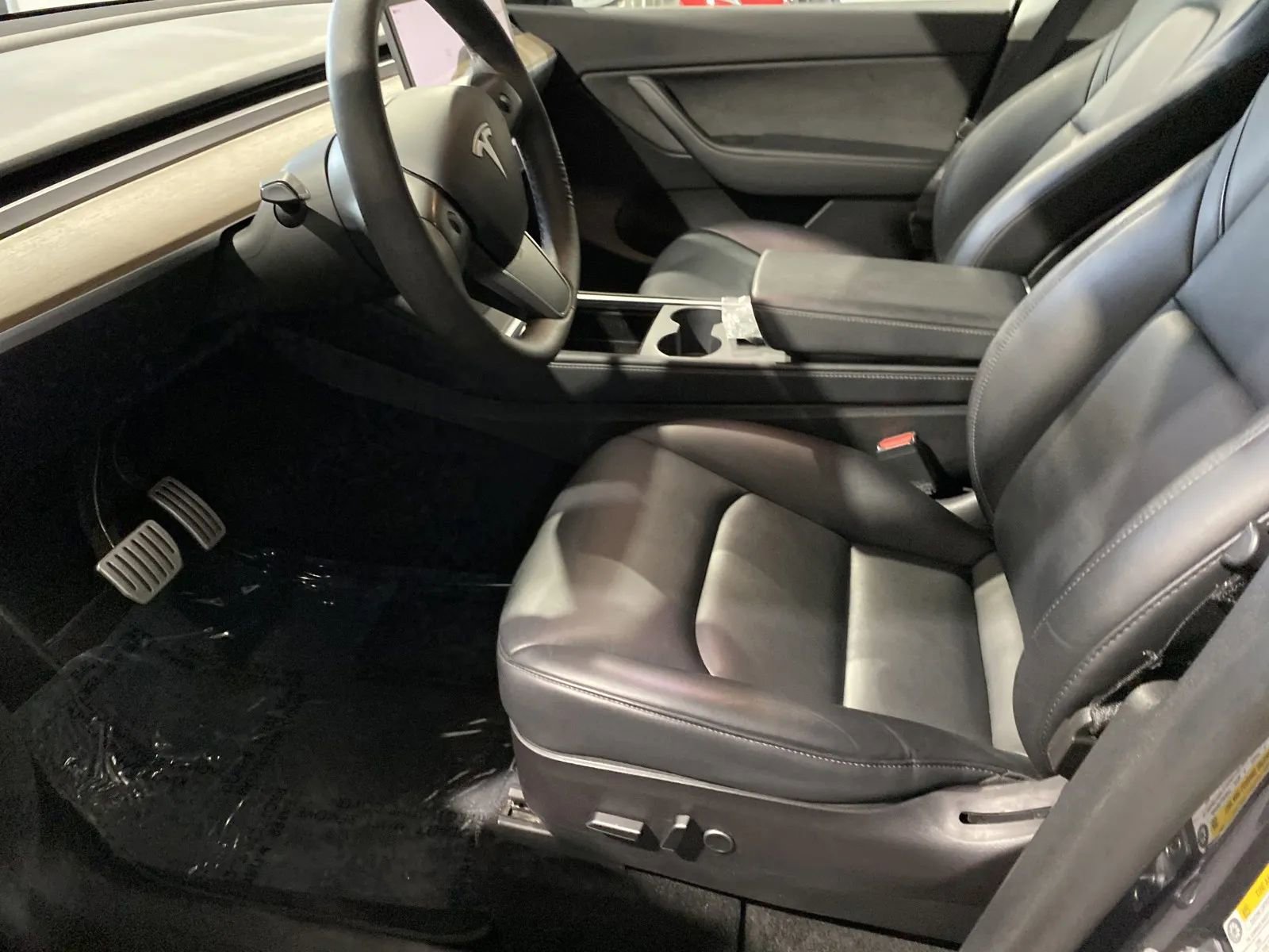 Used 2022 Tesla Model Y Performance image 11