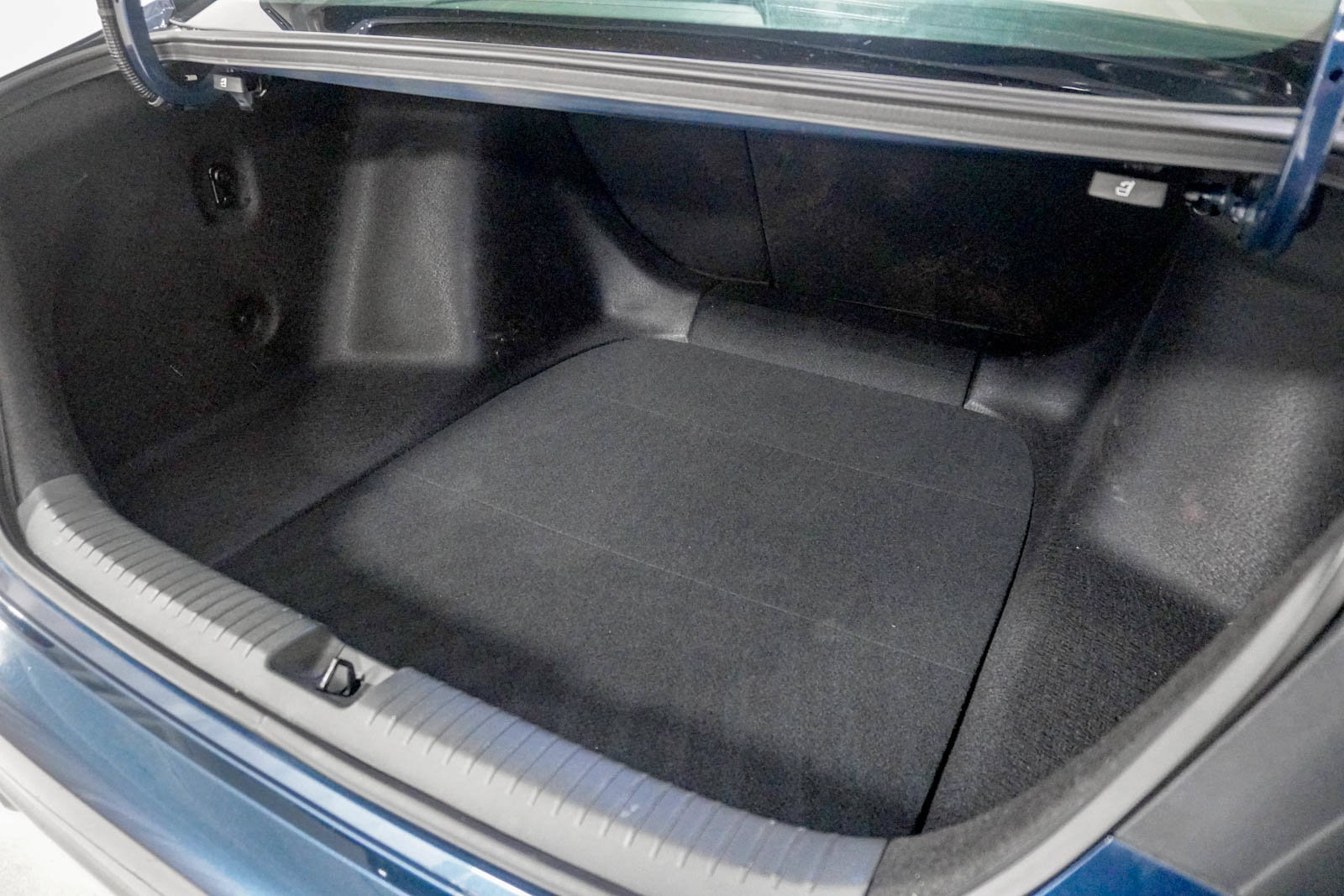 Used 2024 Honda Accord EX image 9