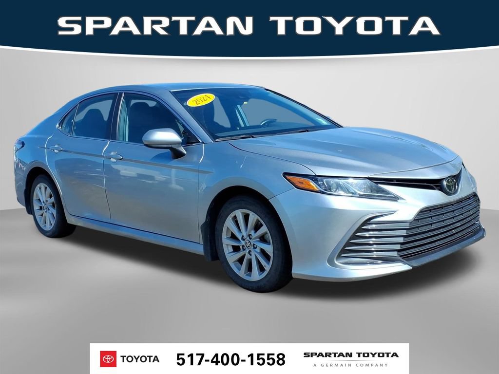 Used 2024 Toyota Camry LE FWD image 4