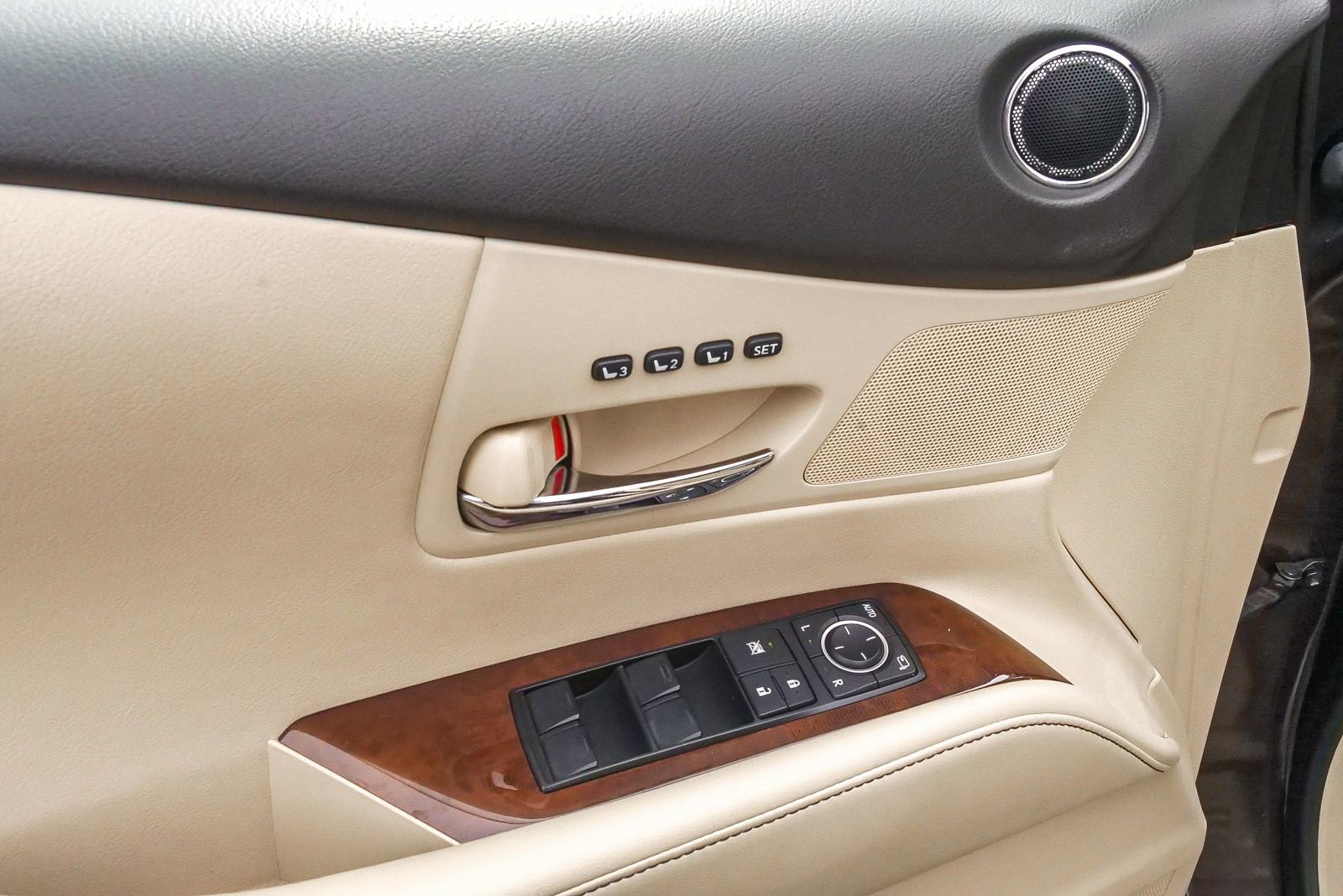 Used 2013 Lexus RX 450h AWD w/ Navigation Pkg image 20