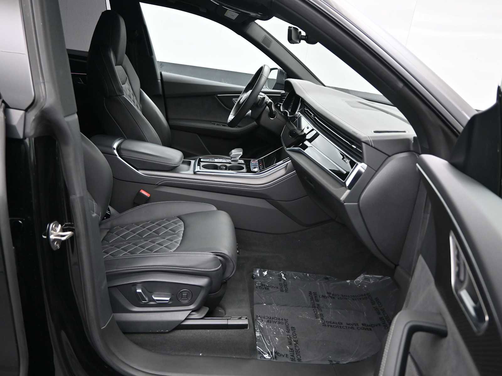 Used 2024 Audi SQ8 Premium Plus w/ S Sport Package image 11